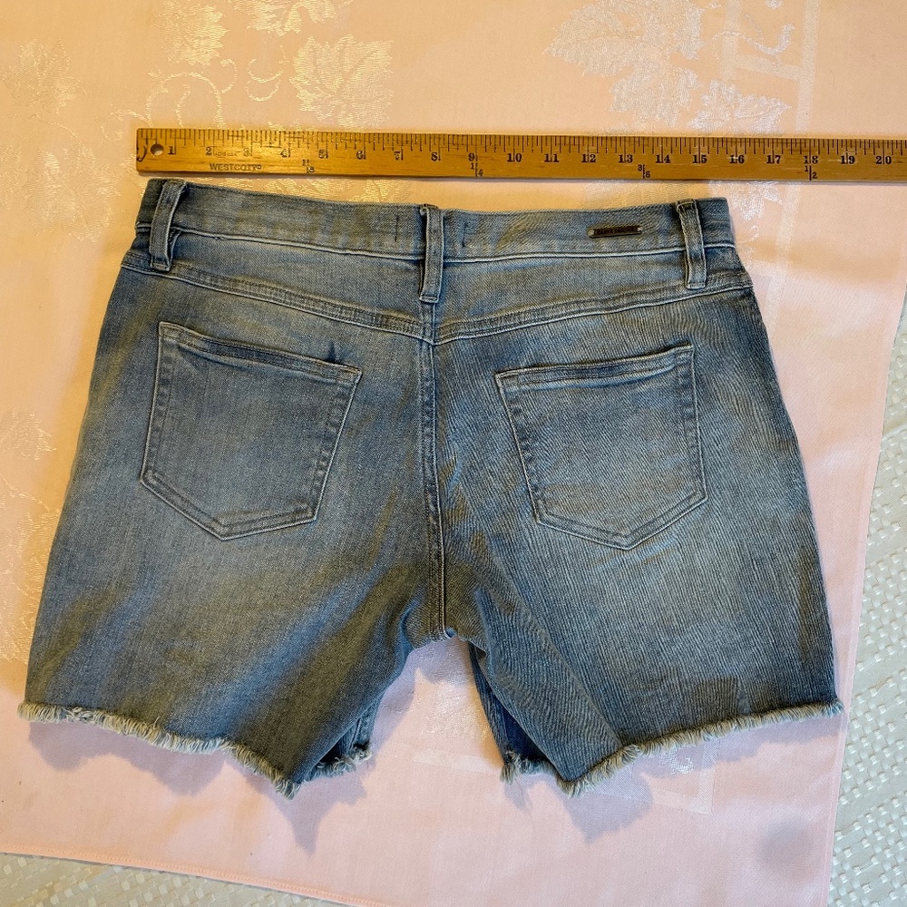 Carve Designs Maui Cut-off Denim Shorts Size 4 - Picture 3 of 4